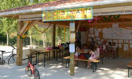 Jeux au Club Enfants au camping La Pointe