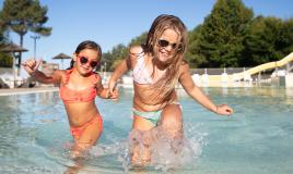 Piscine du camping Le Pipiou